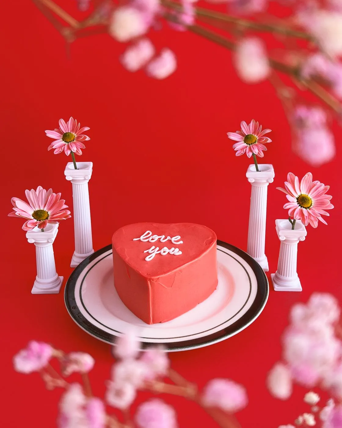 Pastry Gas — bodegón de la tarta corazón con flores