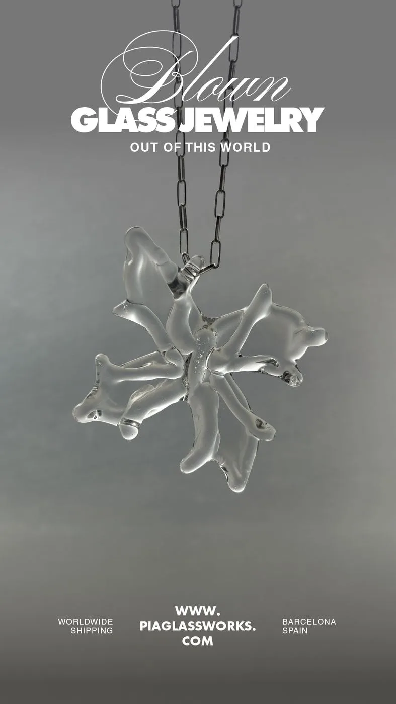 Pia Glasswork — colgante de vidrio soplado